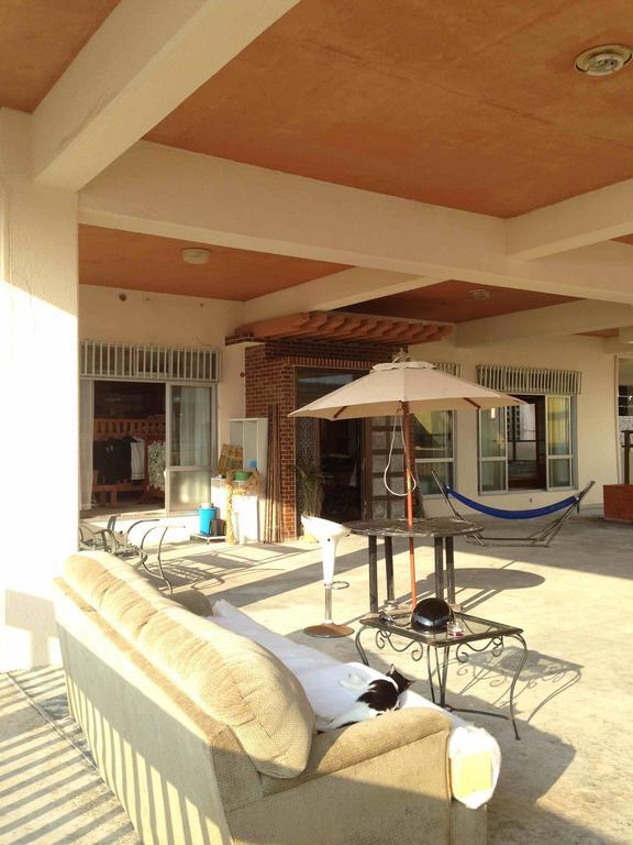 Hostel Yado Ari Itoman Exteriér fotografie