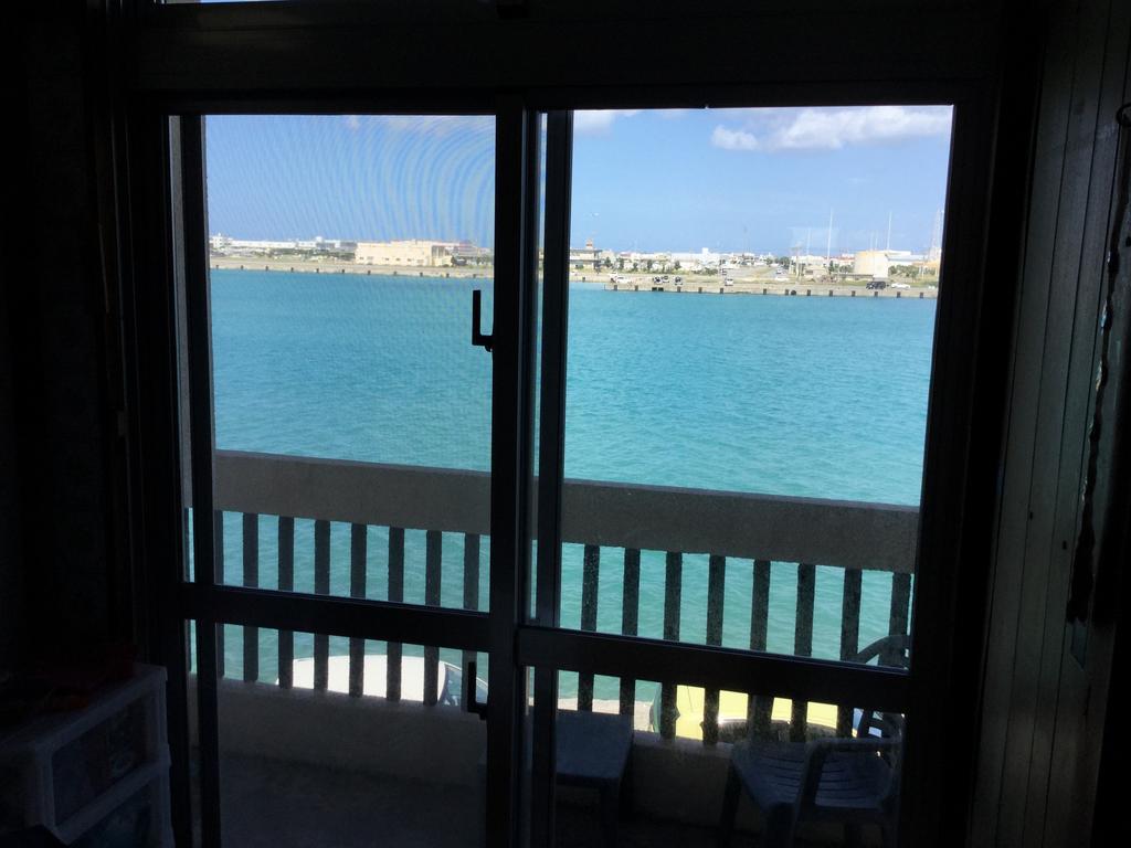 Hostel Yado Ari Itoman Pokoj fotografie